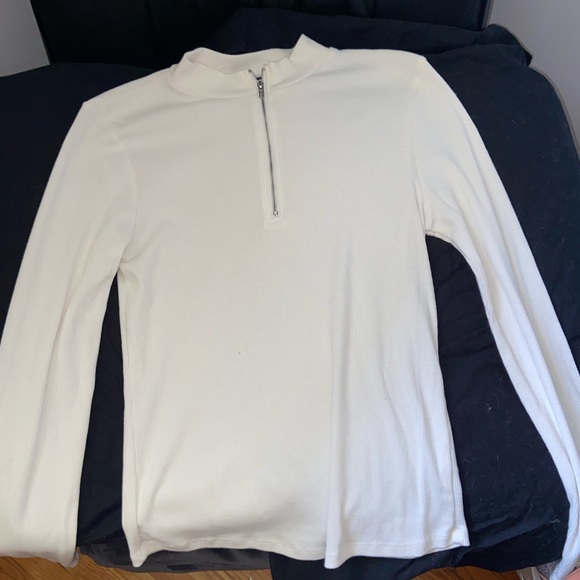 Quarter Zip Longsleeve  / 3 for $17!!! - Picture 3 of 3